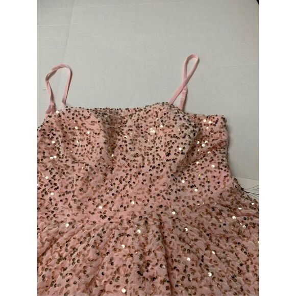 Sequin Embellished Dress - Picture 7 of 10